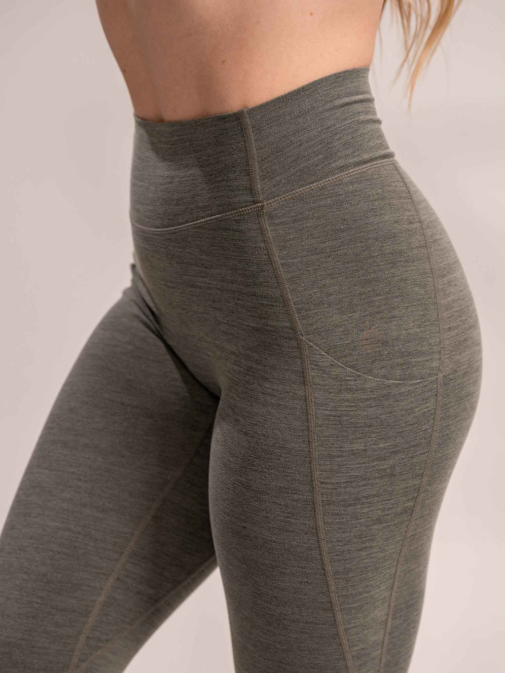 Alpha Country Women's Debut Mega-High-Rise Legging - Ivy