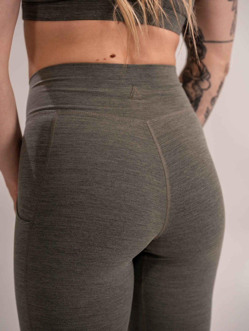 Alpha Country Women's Debut Mega-High-Rise Legging - Ivy