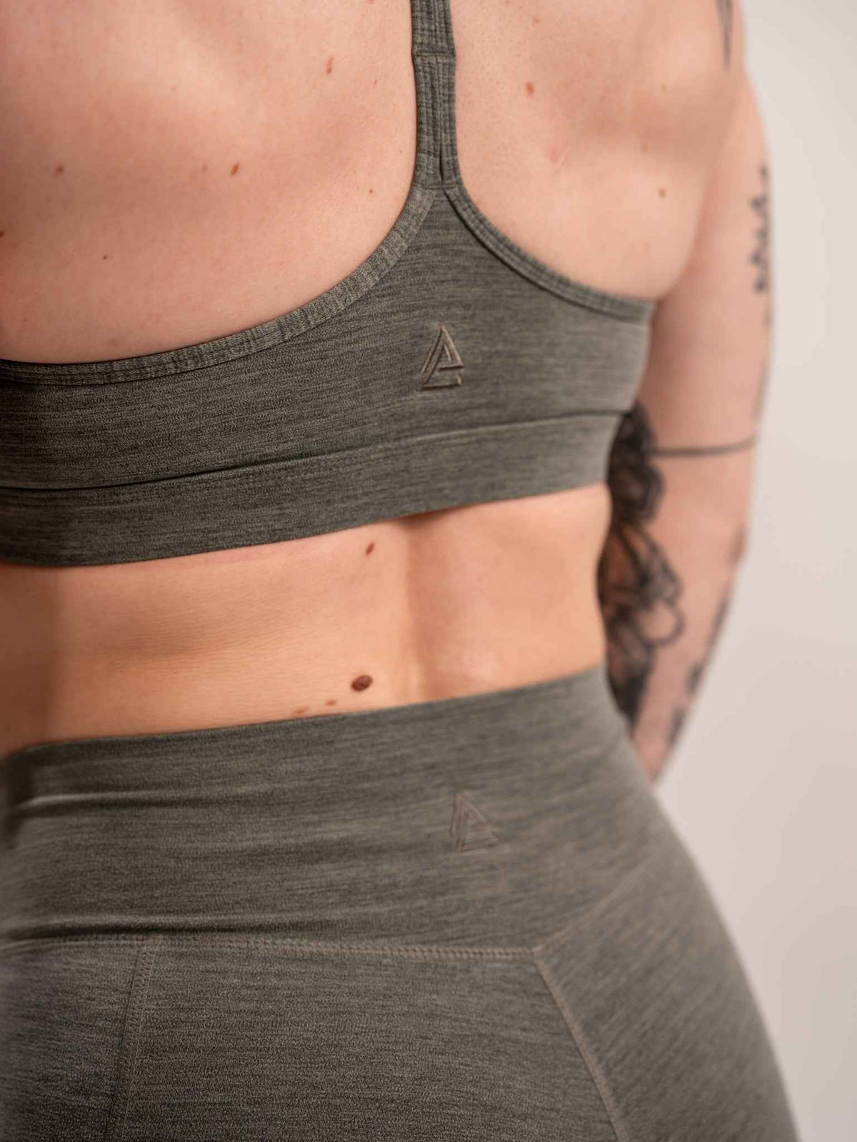 Alpha Country Women's Debut Sports Bra - Ivy
